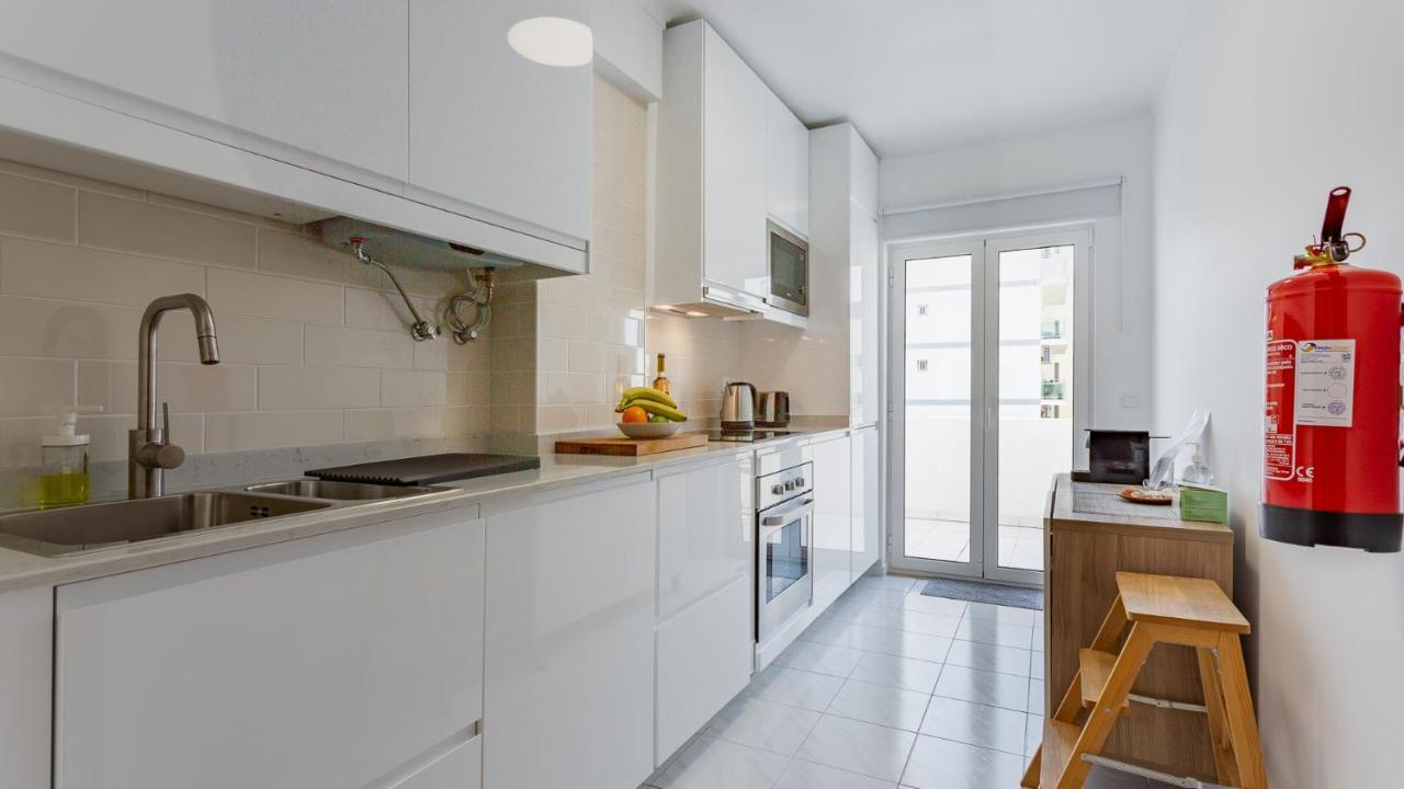 Bright 1Bdr Apartment W/Balcony By Lovelystay Vila Real de Santo António Exteriér fotografie